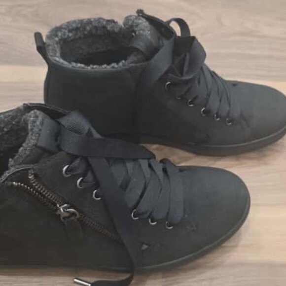 ECCO Soft 7 TRED Gore-TEX High Sneaker Womens size EU38/US 7 in Black Oil Nubuck - Picture 6 of 6